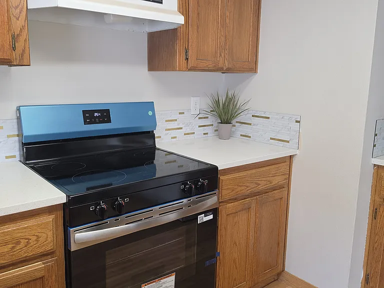 9707 SE Reedway St — Photo 11