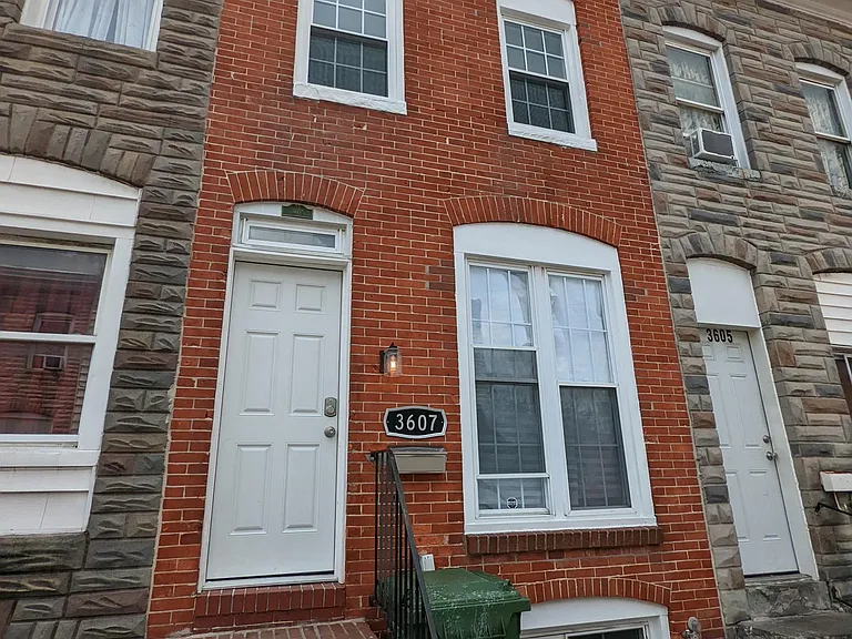 3607 Mount Pleasant Ave — Photo 2