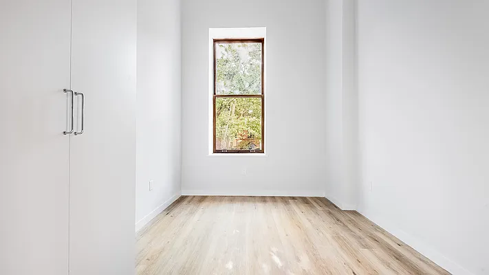 Rented by Nooklyn NYC LLC | media 7