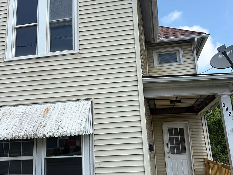 342 W Main St — Photo 10