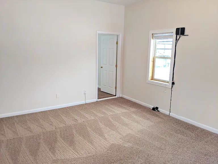 111 N Park St #D — Photo 9