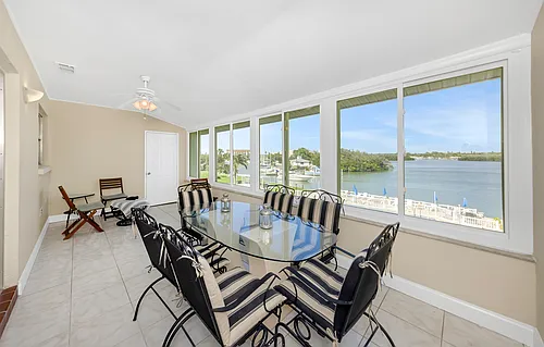 1819 Shore Dr S Photo 1