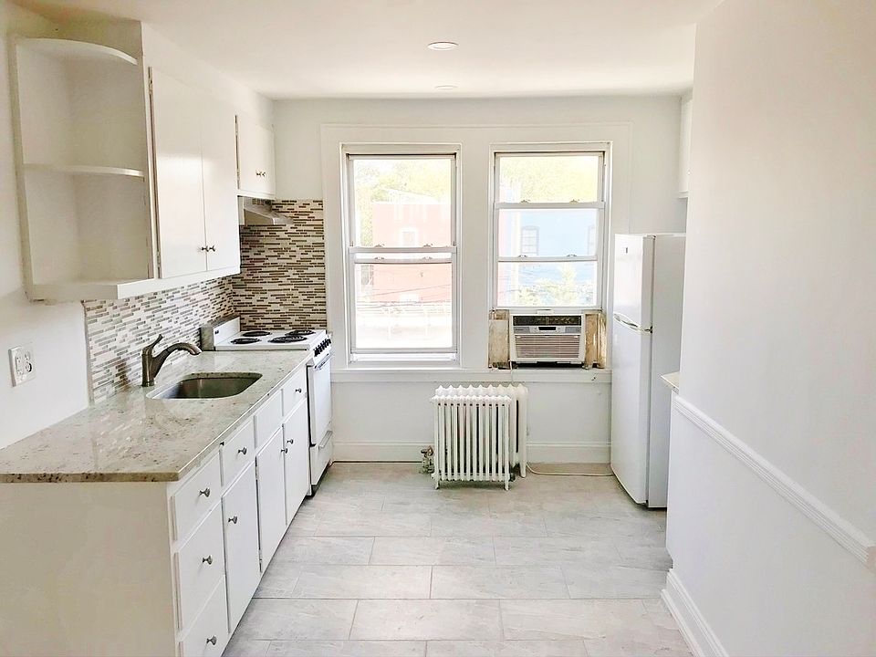 1st image of 20-53 33rd St #3A