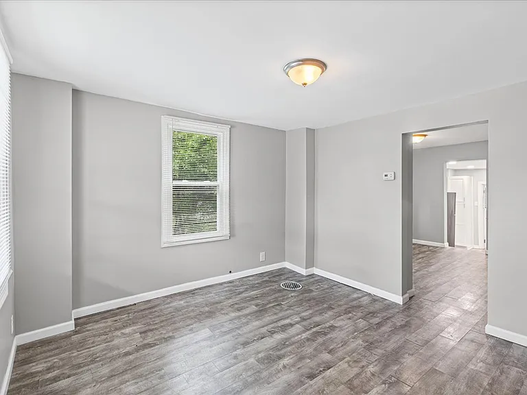 675 Main St #2 — Photo 6