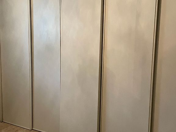 Guest bedroom closet