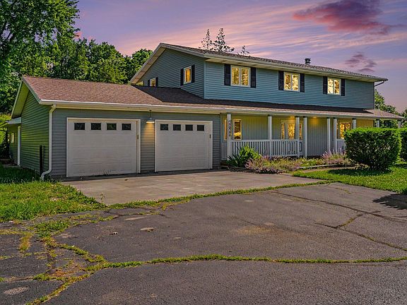 2nd image of 4761 E Arrowhead Dr