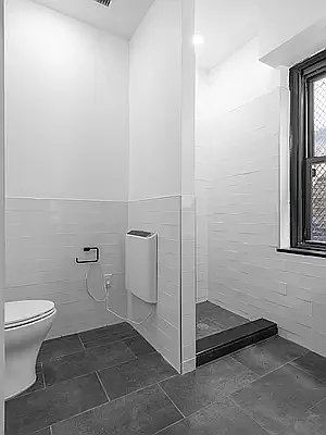 Rented by C2R Management LLC | media 38