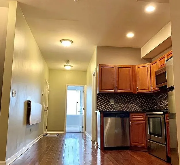 2356 N Park Ave #A — Photo 18