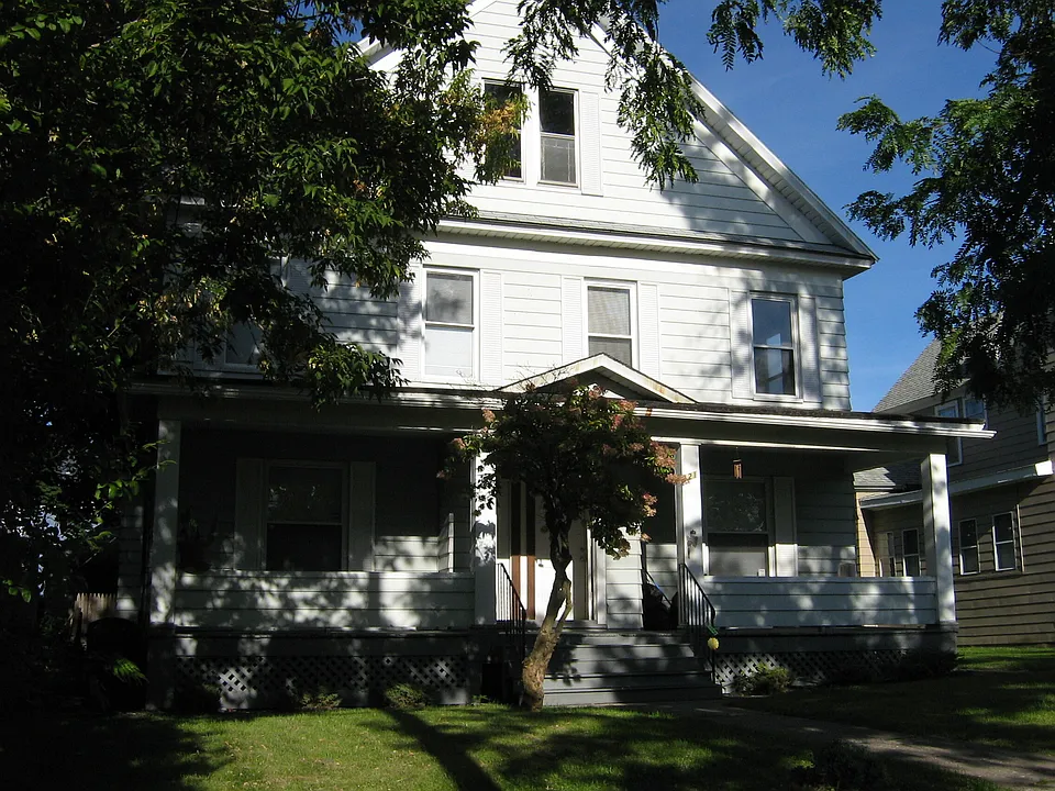 121 Sedgwick St #1