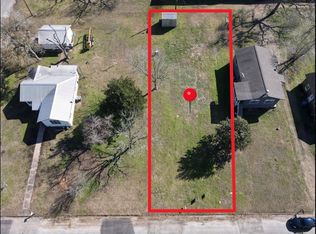 1026 15th St, Hempstead, TX 77445