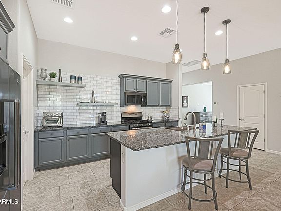 4th image of 16381 W AMELIA Drive