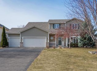 222 Adam Cir, Carver, MN 55315