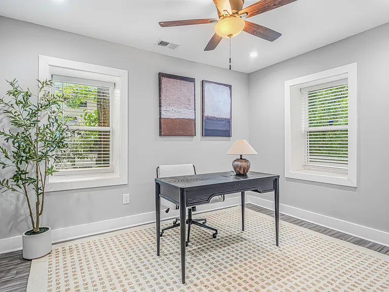 480 Forest Hills Dr — Photo 8