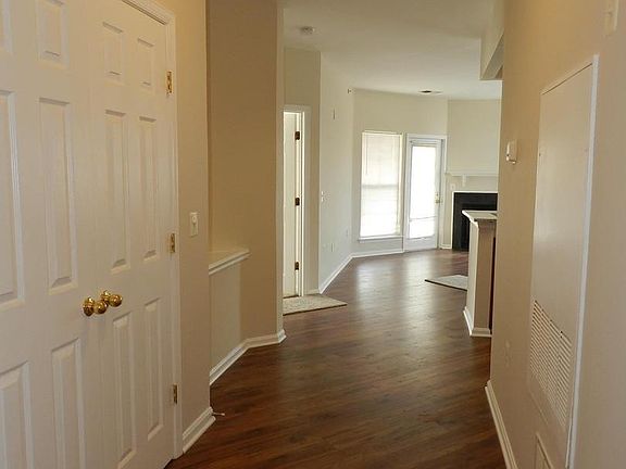 2nd image of 2911 Deer Hollow Way Unit 419