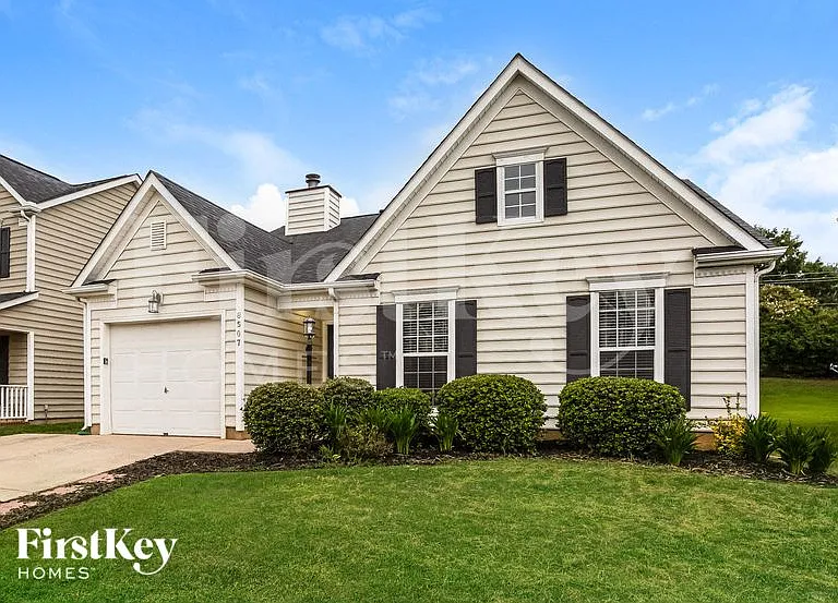 8507 Redstone View Dr — Photo 1