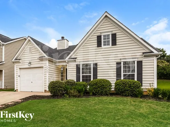 8507 Redstone View Dr, Charlotte, NC 28269