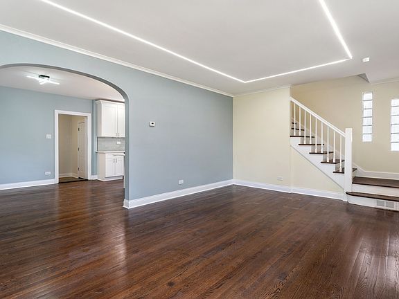 3rd image of 10954 S Normal Ave