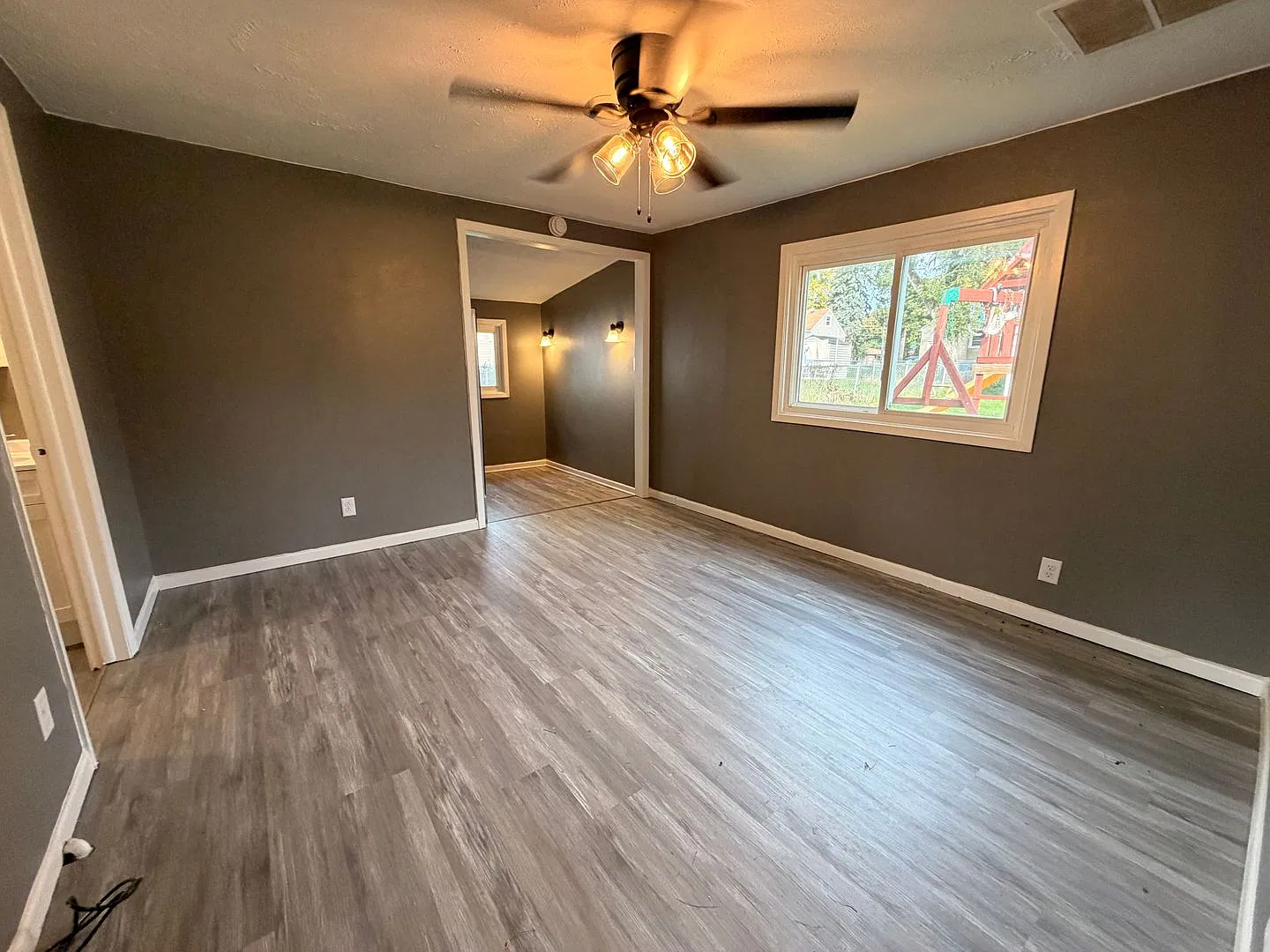 Cozy & Affordable 1-Bedroom Home in Moline — Photo 2