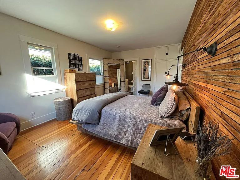 1315 N McCadden Pl — Photo 16