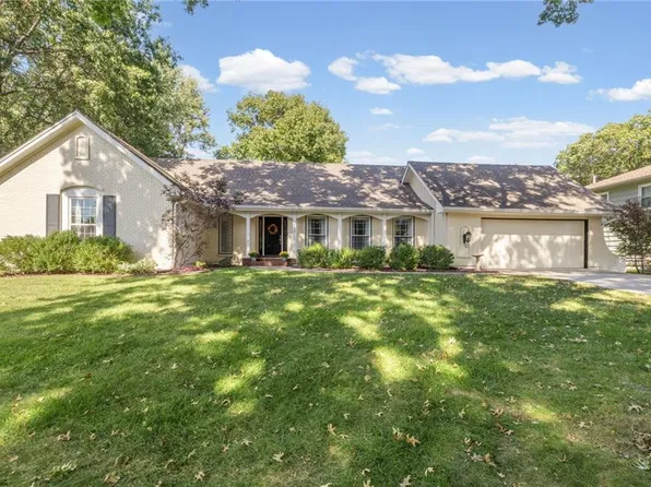7812 W 100th Ter, Overland Park, KS 66212