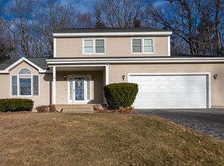 15 Julia Dr, Hooksett, NH 03106