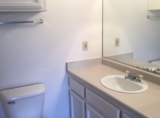 8507 Laborough Dr APT D, Bakersfield, CA 93311