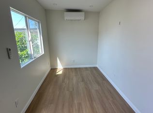 2661 109th St #B, Lynwood, CA 90262