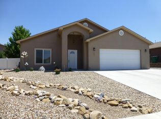 620 Bishop Ln, Farmington, NM 87401