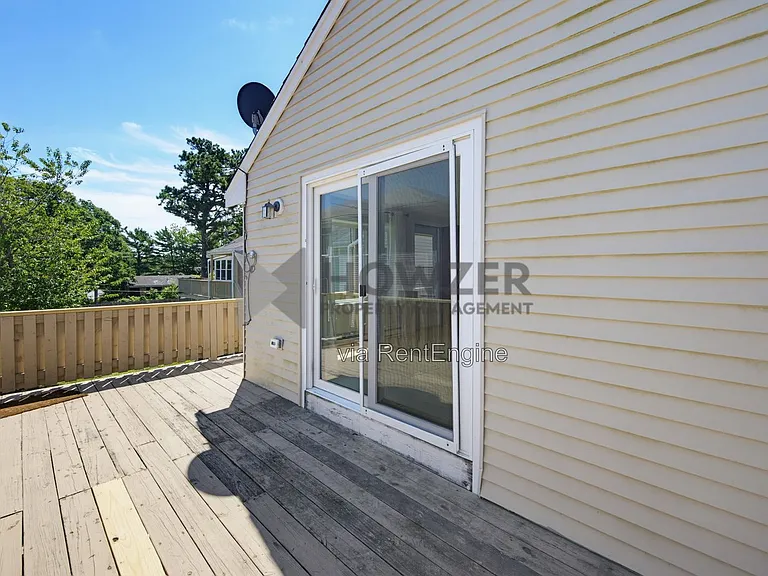 1029 Iyannough Rd #1D — Photo 13