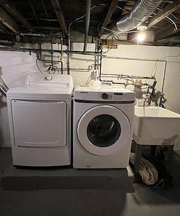 4th image of 24835 Brittany Ave