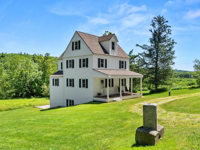 4 West St, Mount Washington, MA, 01258