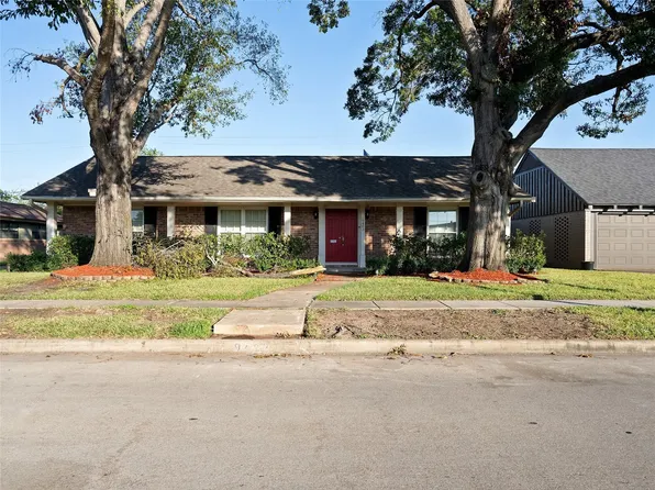 9403 Timberside Dr, Houston, TX 77025