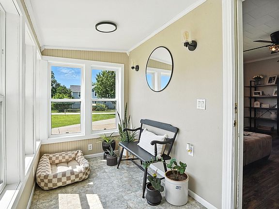5th image of 510 Maple Ave
