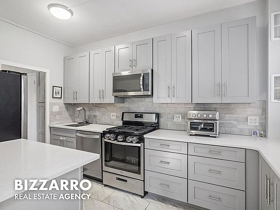 3rd image of 80 La Salle St APT 5G