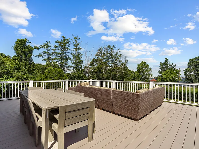 1B Harbor View Dr — Photo 42