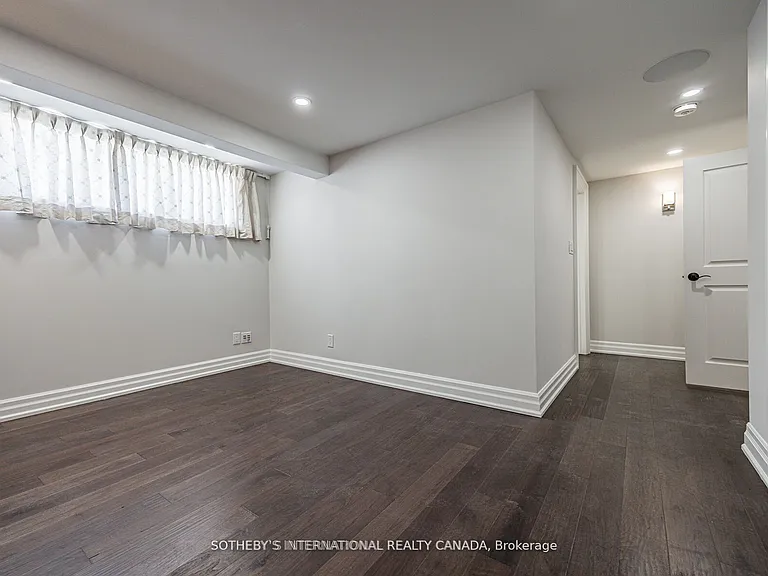 942 Fletcher Valley Cres #BSMNT — Photo 24
