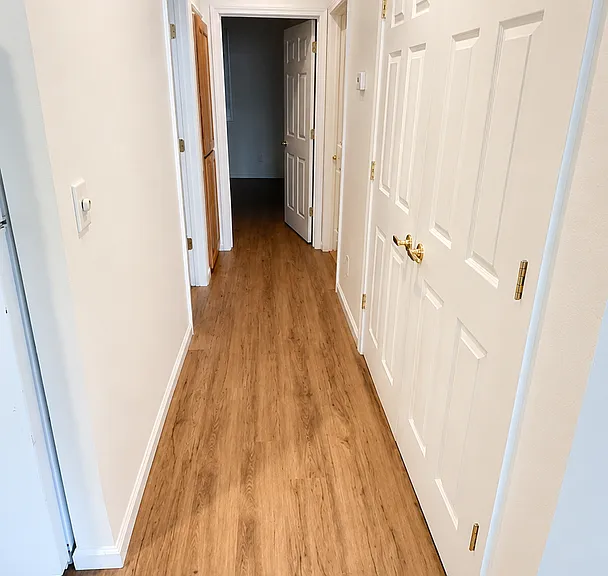 Hartford Square Apartments — Photo 15