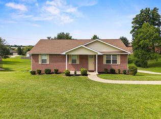 135 Grand Crossing Dr, Somerset, KY 42503