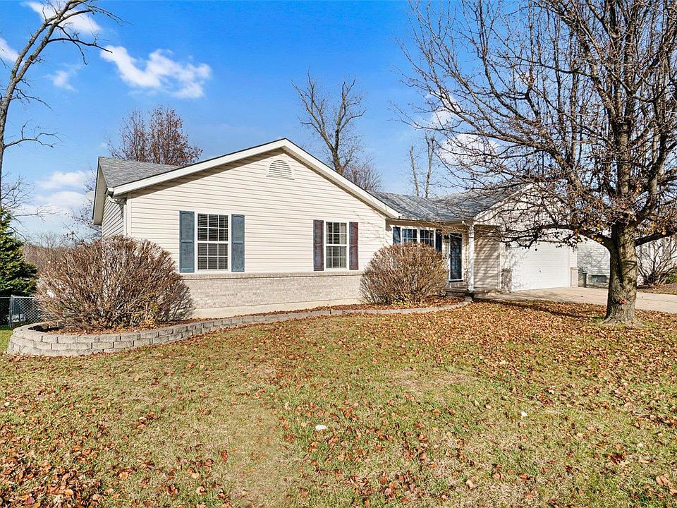 1st image of 249 Hickory Forest Dr