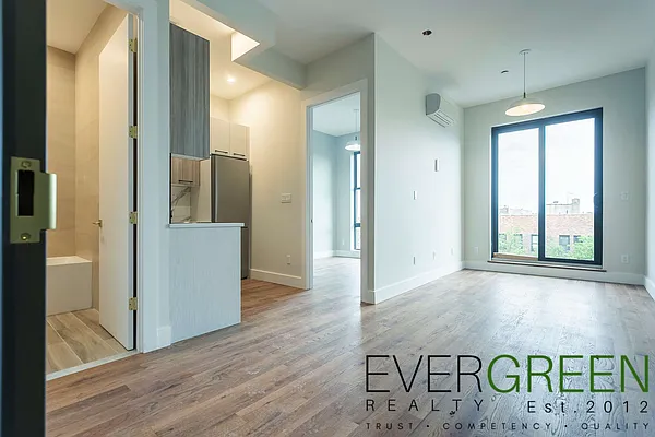 Rented by Evergreen Apartments BK | media 22