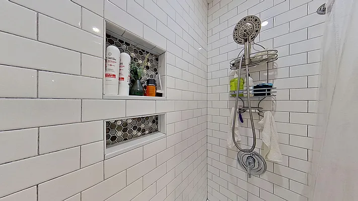 Rented by Remax Edge | media 43