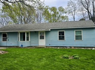 712 N Bourne St, Tolono, IL