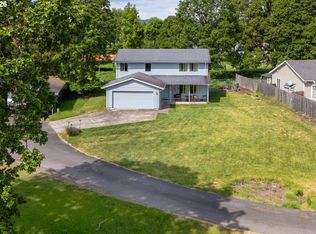 58905 Alexandra Ln, Saint Helens, OR 97051