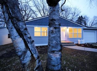 1076 Harmon Ave, West Saint Paul, MN 55118