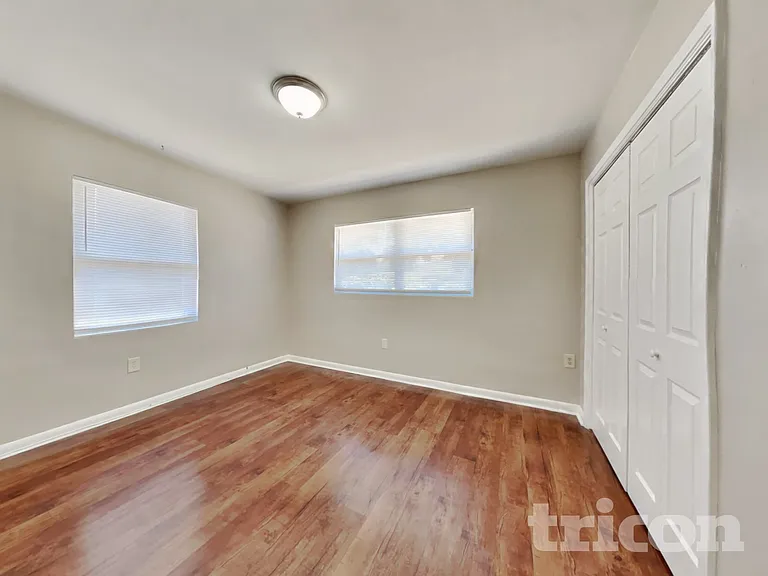 1604 Clark St — Photo 11