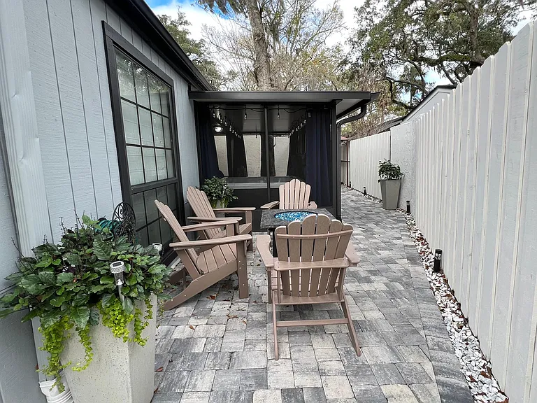 129 Bermuda Ct — Photo 24