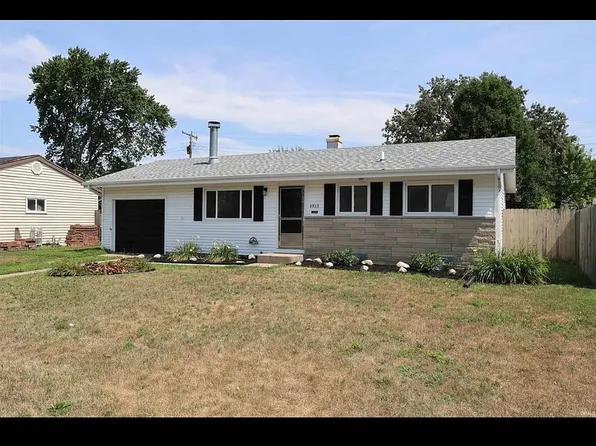 4933 Bloomfield Pl, South Bend, IN 46619