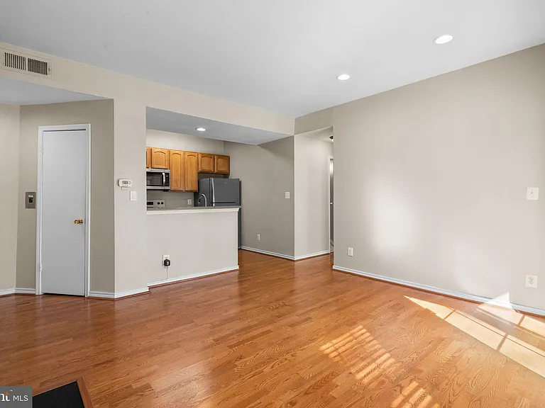 12151 Penderview Ln #2026 — Photo 5