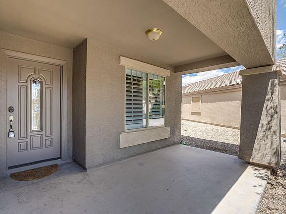 5th image of 330 N 21st Cir