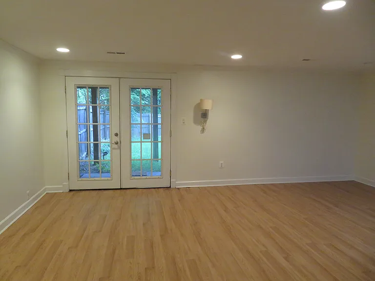 1381 Hazel Nut Ct — Photo 8